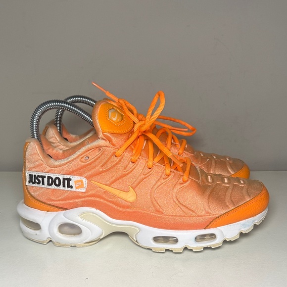 Nike air max plus tn limited edition just do it Vibrant Orange ombré Sneakers - Picture 1 of 7